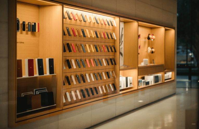 Fixtures and Displays